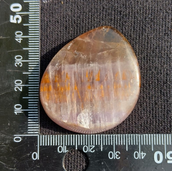 Cacoxinite quartz (super 7) hand crafted crystal - Picture 3 of 3